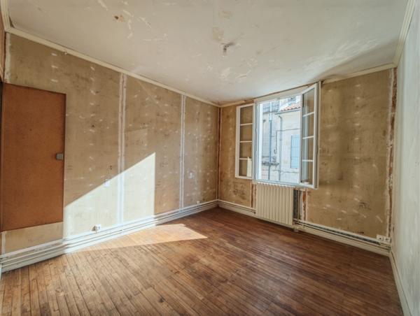 Maison 110m² avec 4 chambres et une cour