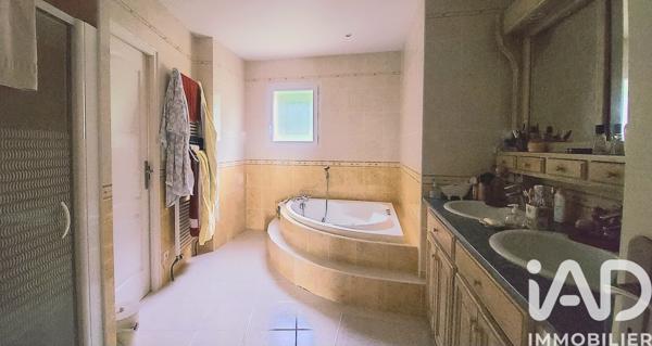 Maison à vendre 4 pièces 140 m² Terrasson-Lavilledieu