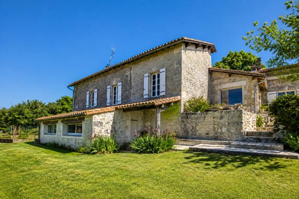 Demeure de caractère du XVIIIᵉ siècle – À 20 minutes d’Angoulême – Charente Détails des diagnostics énergétiques