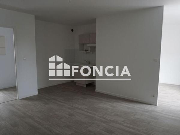 Location Appartement 2 pièces 40.3 m² - RESIDENCE L'YON D'OR La Roche Sur Yon 85000