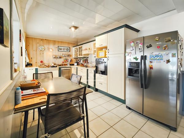 Appartement ChÂteauneuf-les-martigues 6 pièces185.44 m2