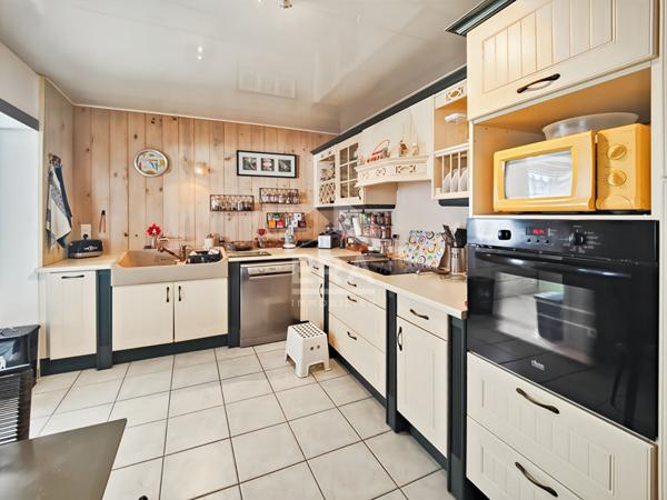 Appartement ChÂteauneuf-les-martigues 6 pièces185.44 m2