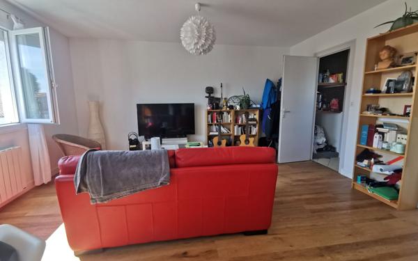 Appartement à louer    3 pièces •  Saint-Rogatien