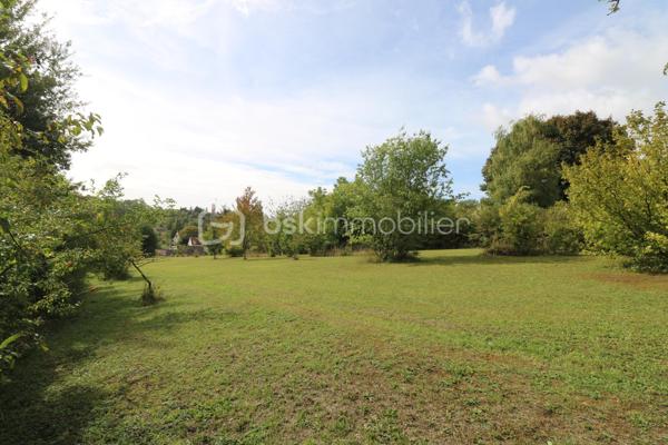 Terrain de 3 550 m²