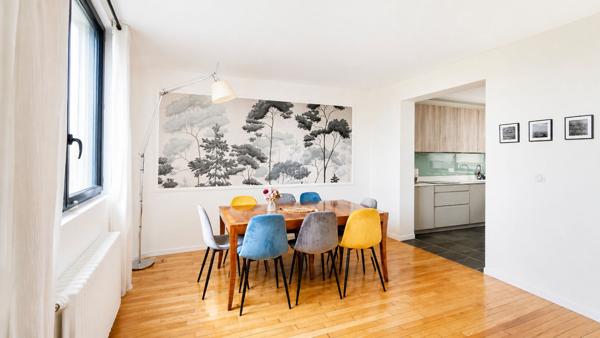 MAISON D'ARCHITECTE - HAUTEURS DE SURESNES 1 656 000 € **  - Référence  6801-NG