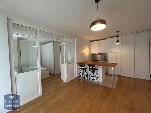 Appartement à louer 1 pièce 38.27m²