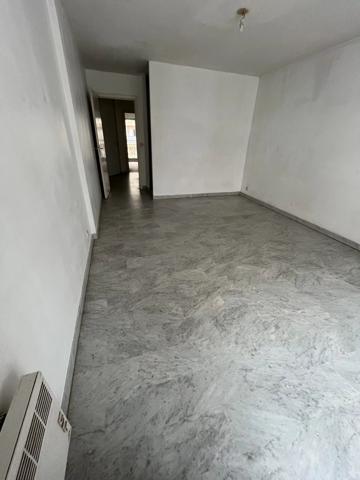 Vente                                                      Appartement
                        
                     2 pièces                      40 m2                     à Nice