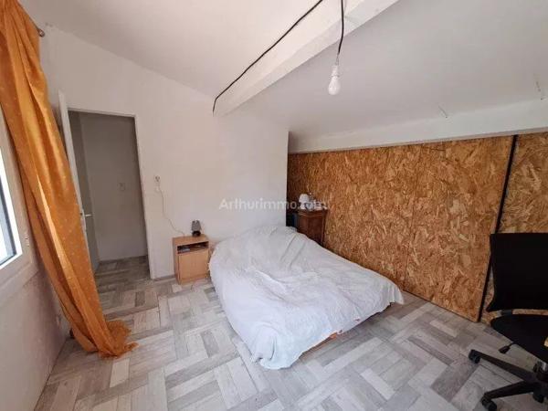 Vente                                                      Maison
                        
                     3 pièces                      60 m2                     à Salernes