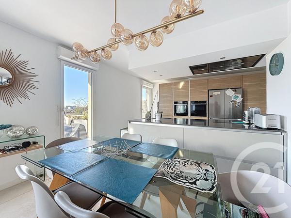 Appartement T5 à vendre  5 pièces - 112,03 m2 MARSEILLE - 13009