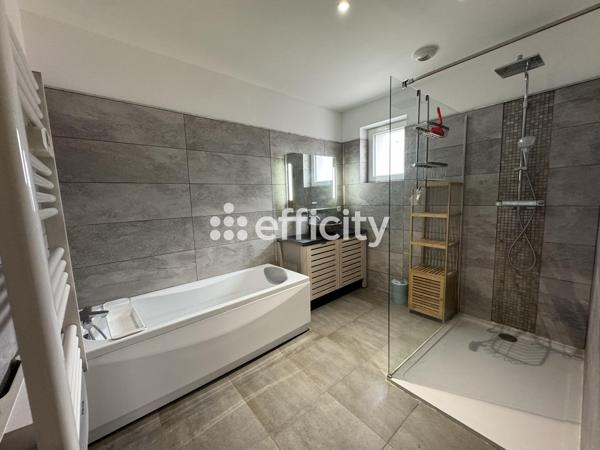 Maison 9 pièces - 153 m²