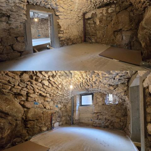 Ardèche, Saint Michel de Chabrillanoux, maison de hameau en pierres - 167m² habitables - Terrasse avec une vue Exceptionnel