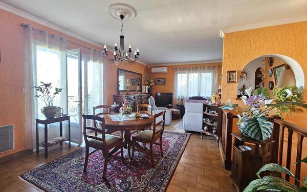 Maison à vendre    5 pièces •  Six-Fours-les-Plages