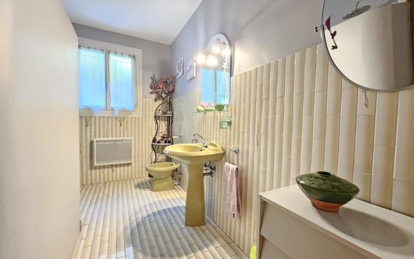 Maison à vendre    5 pièces •  Six-Fours-les-Plages