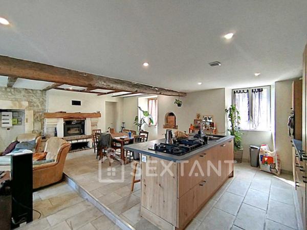 CHARENTAISE RENOVEE - 98 M² - 2 CHAMBRES - JARDIN 1500 M²