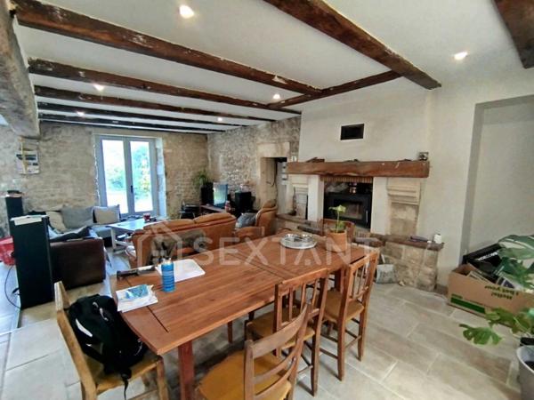 CHARENTAISE RENOVEE - 98 M² - 2 CHAMBRES - JARDIN 1500 M²