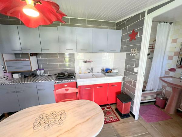 Maison Chaumont En Vexin 5 pièce(s) 70 m2 Maison plain pied + nombreuses dependances