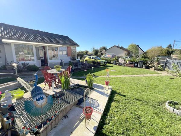 Maison Chaumont En Vexin 5 pièce(s) 70 m2 Maison plain pied + nombreuses dependances