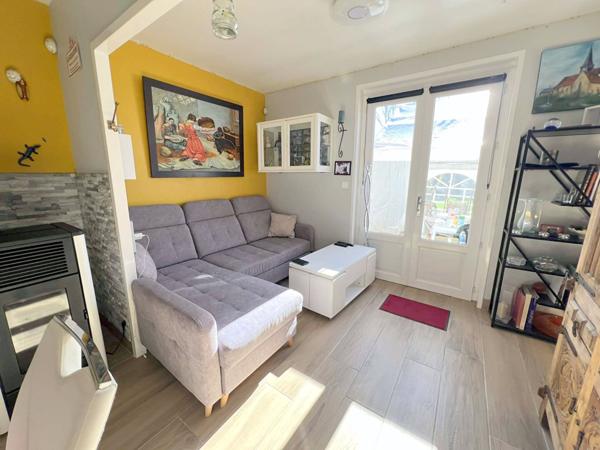 Maison Chaumont En Vexin 5 pièce(s) 70 m2 Maison plain pied + nombreuses dependances