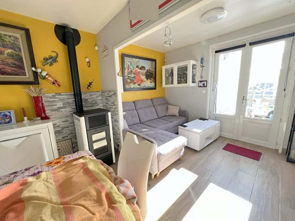 Maison Chaumont En Vexin 5 pièce(s) 70 m2 Maison plain pied + nombreuses dependances