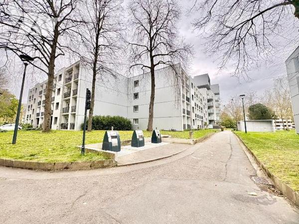 ÉTUDE TRENTE CINQ NOTAIRES

À RENNES (35200), au 1 allée d'Amsterdam, venez découvrir cet app...