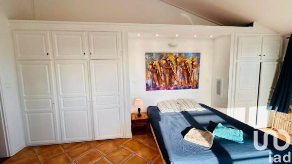 Loft 2 pièces de 41 m² à Saint-Pierre (97410)