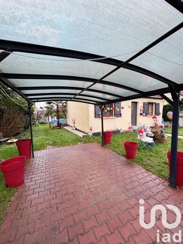 Maison 5 pièces de 91 m² à Saint-Pierre-lès-Nemours (77140)