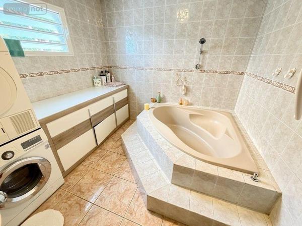 Maison à vendre à Saint-Paul à la Réunion (97460), ref : 97405/276