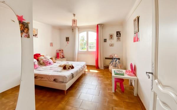 Maison à vendre    5 pièces •  La Seyne-sur-Mer