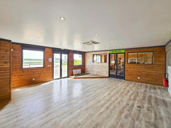 Local d'activité de 352 m² - ALLUY (58) - Showroom, bureau, ateliers et stockage - terrain 1 354 m²