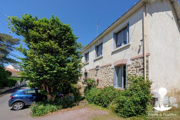 A vendre 4 locatifs + maison Orvault au calme , Orvault A vendre 4 locatifs + maison Orvault au calme , Orvault