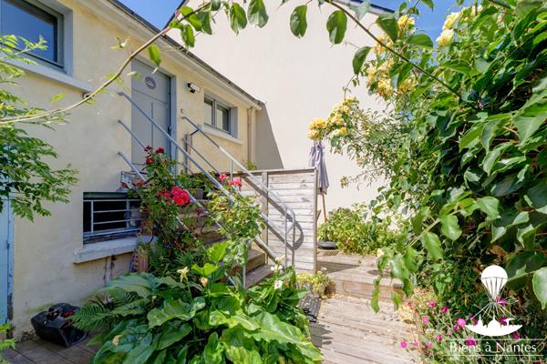 A vendre 4 locatifs + maison Orvault au calme , Orvault A vendre 4 locatifs + maison Orvault au calme , Orvault