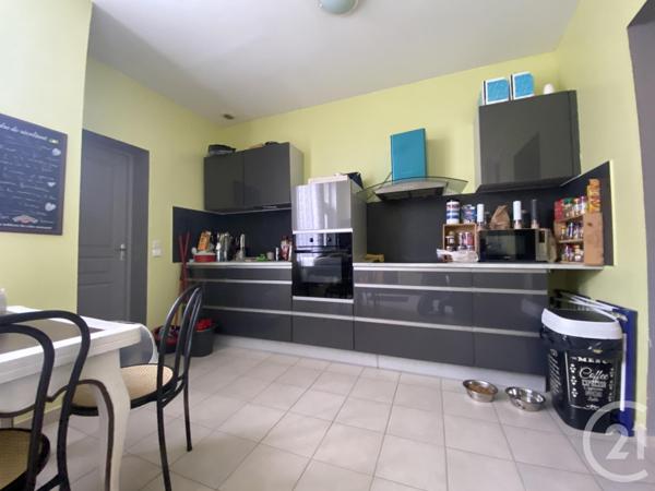 Immeuble à vendre  110 m2 ST QUENTIN - 02