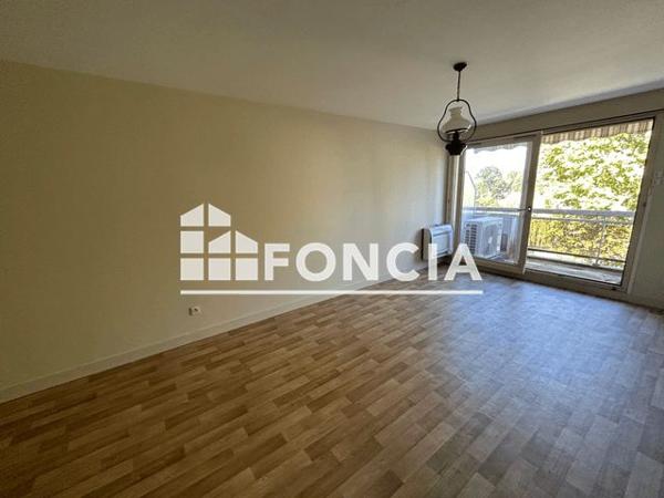 Location Appartement 2 pièces 49 m² - 4 RUE SAINT LOUIS Saumur 49400