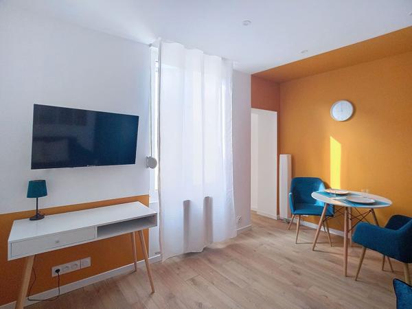 Appartement type F1 MEUBLÉ entièrement RÉNOVÉ - Centre-ville Bar-le-duc Appartement type F1 MEUBLÉ entièrement RÉNOVÉ - Centre-ville Bar-le-duc