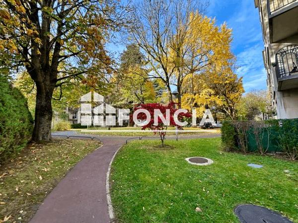 À vendre Studio 10.22 m² - Sceaux 92330