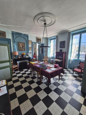 Maison de maître à vendre à Aigurande dans l'Indre (36140), ref : CG/438