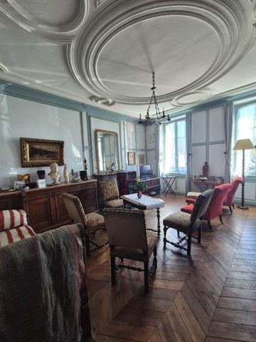 Maison de maître à vendre à Aigurande dans l'Indre (36140), ref : CG/438