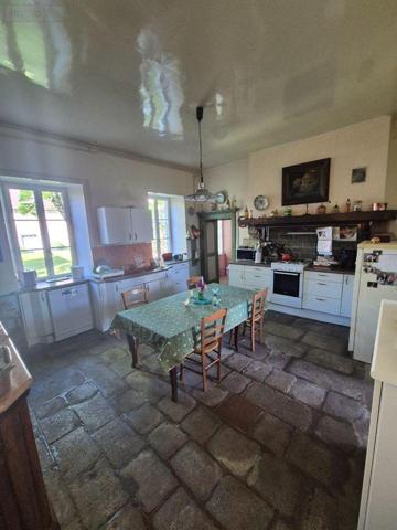 Maison de maître à vendre à Aigurande dans l'Indre (36140), ref : CG/438