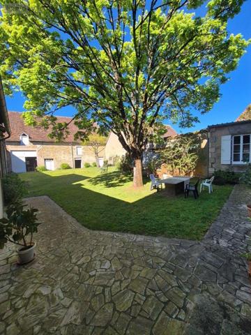 Maison de maître à vendre à Aigurande dans l'Indre (36140), ref : CG/438