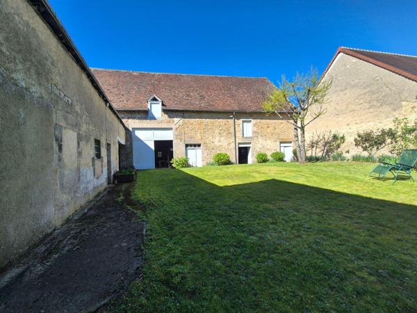 Maison de maître à vendre à Aigurande dans l'Indre (36140), ref : CG/438