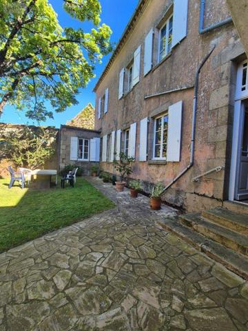 Maison de maître à vendre à Aigurande dans l'Indre (36140), ref : CG/438