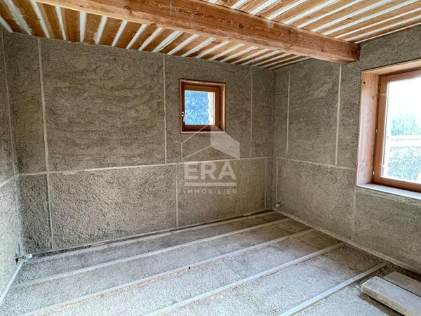 Maison à vendre dans un environnement calme à 25 minutes de SISTERON