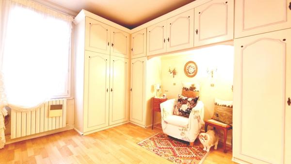 Emplacement privilégié en plein cœur d’Orsay – Le Guichet ! Appartement 48m²