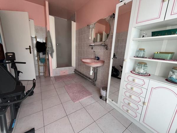 Maison à vendre 139 320 € Saint-Germain-du-Puy 4 p 105 m² DPE B