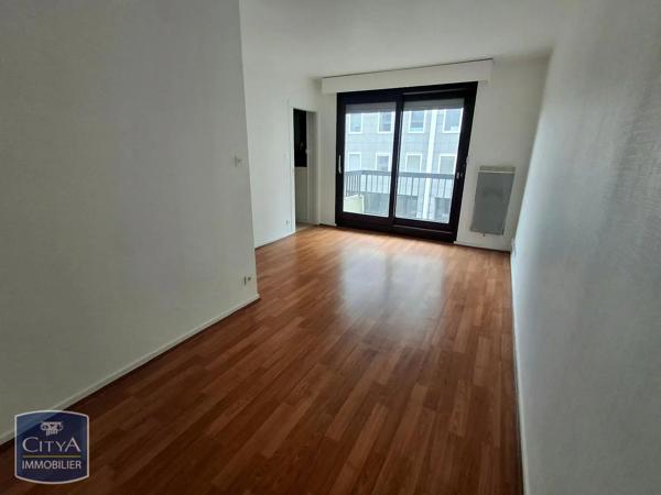 Appartement à louer 1 pièce 25.06m² Clermont-Ferrand (63000)