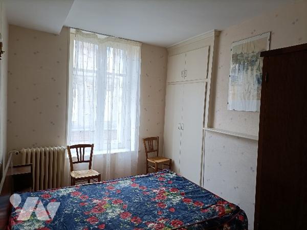 A vendre maison de ville, sur TINCHEBRAY-BOCAGE