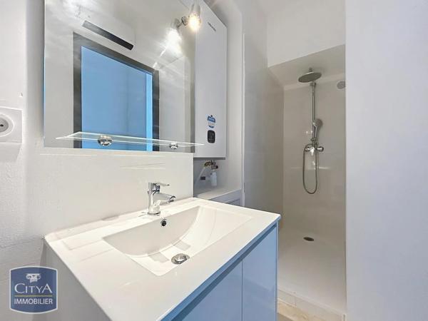 Appartement à louer 1 pièce 42.73m² Bagnols-sur-Cèze (30200)
