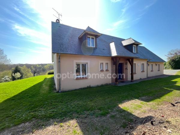Equemauville - Vue dégagée – Exposition sud – Calme – Proche Honfleur – 220 m² – Terrain 3 693 m² – Lumineuse – Garage – 3 chambres possibilité 4