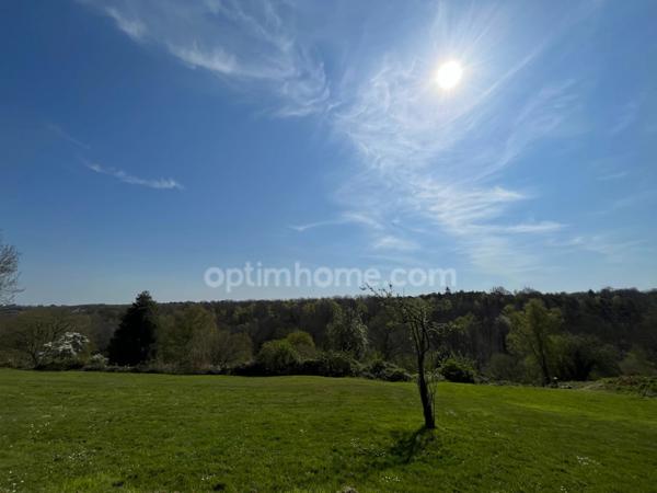 Equemauville - Vue dégagée – Exposition sud – Calme – Proche Honfleur – 220 m² – Terrain 3 693 m² – Lumineuse – Garage – 3 chambres possibilité 4