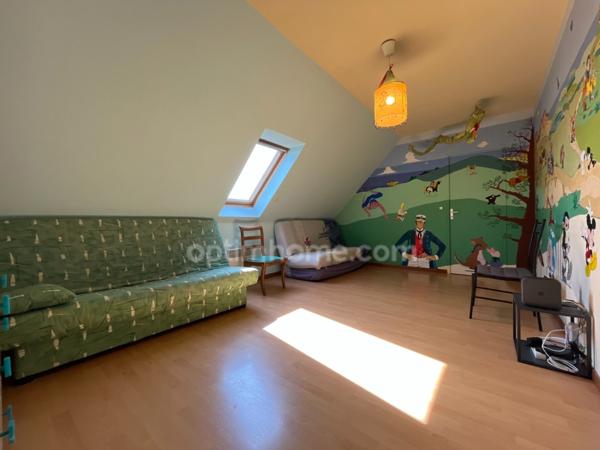 Equemauville - Vue dégagée – Exposition sud – Calme – Proche Honfleur – 220 m² – Terrain 3 693 m² – Lumineuse – Garage – 3 chambres possibilité 4